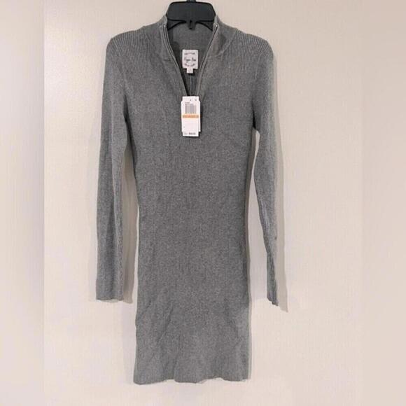 HIPPIE ROSE
Juniors' Quarter-Zip Sweater Dress Grey size S - Picture 6 of 6